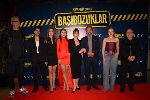 Müzik, Kaos ve Kahkaha: "Başıbozuklar" 17 Nisan’da Vizyona Giriyor!