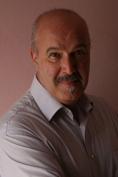 Alberto González