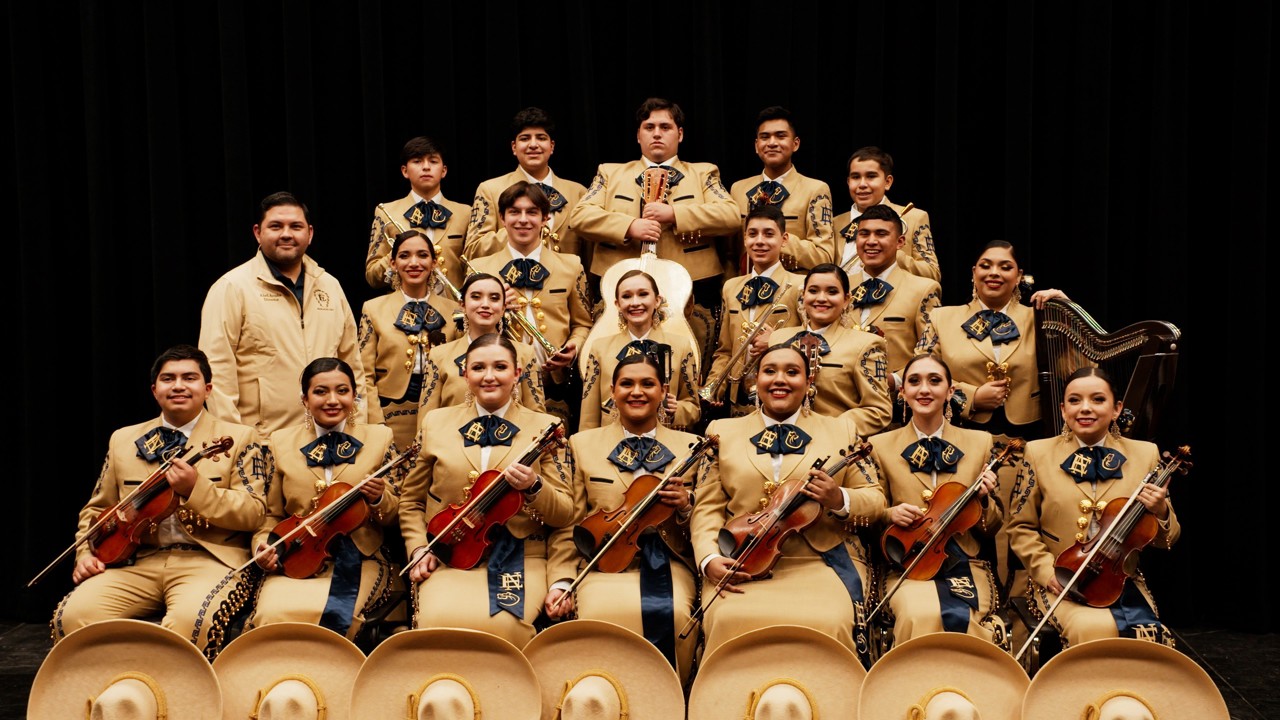Going Varsity in Mariachi kapak görseli