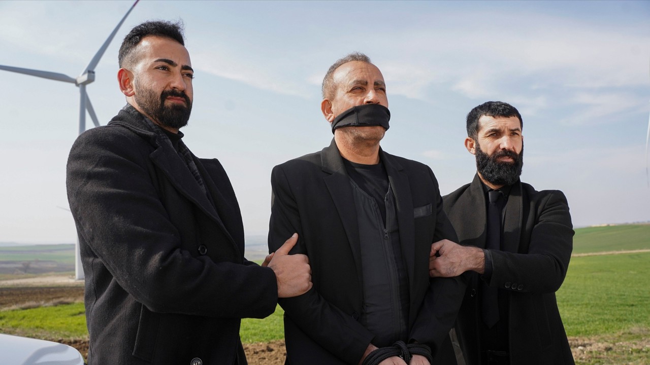 Üçlü Pürüz kapak görseli