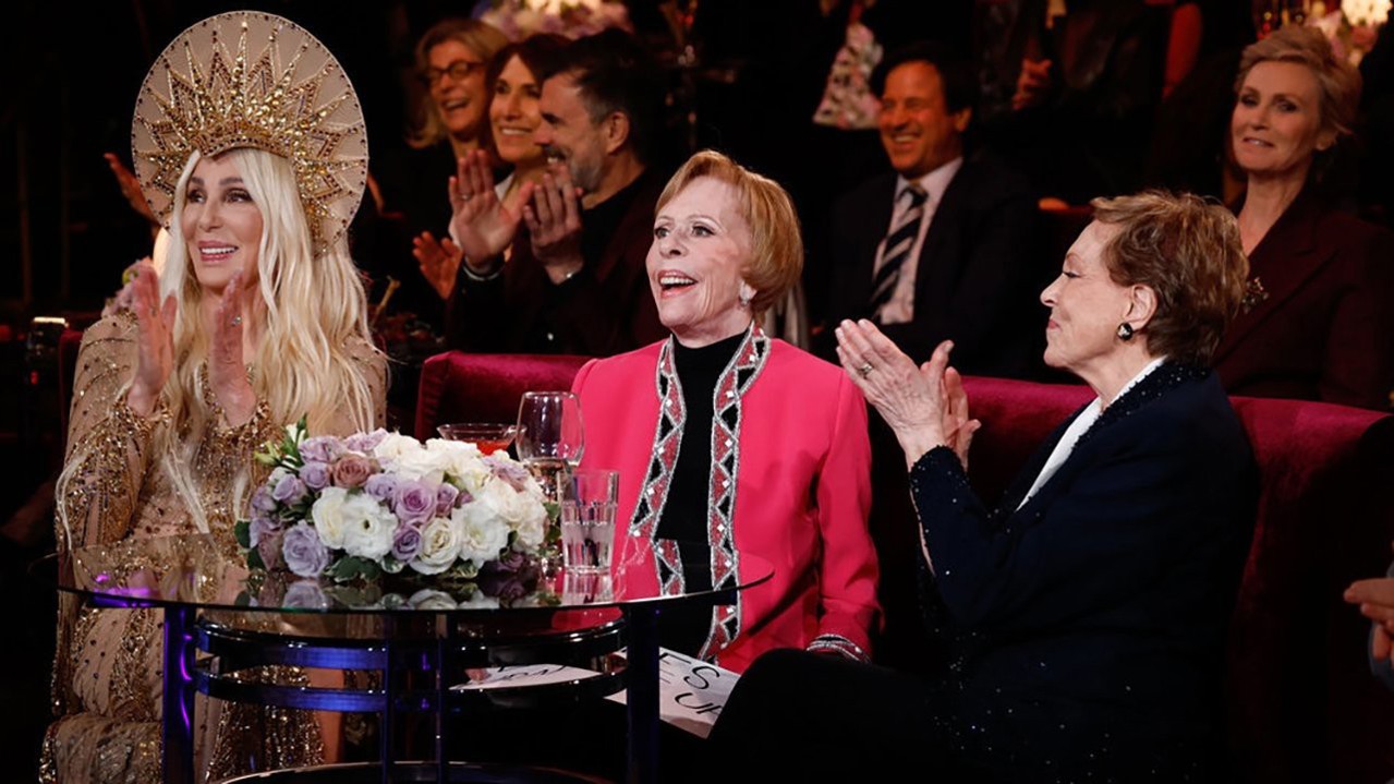 Carol Burnett: 90 Years of Laughter + Love kapak görseli