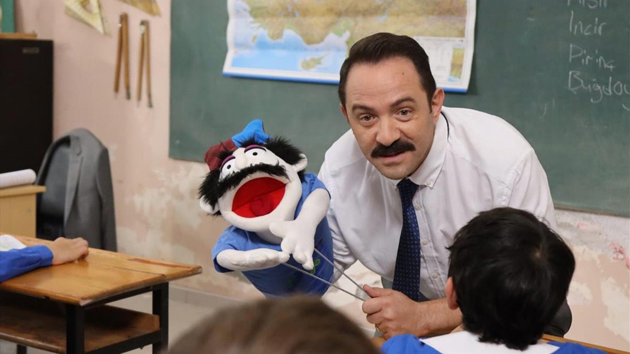 Öğretmen kapak görseli