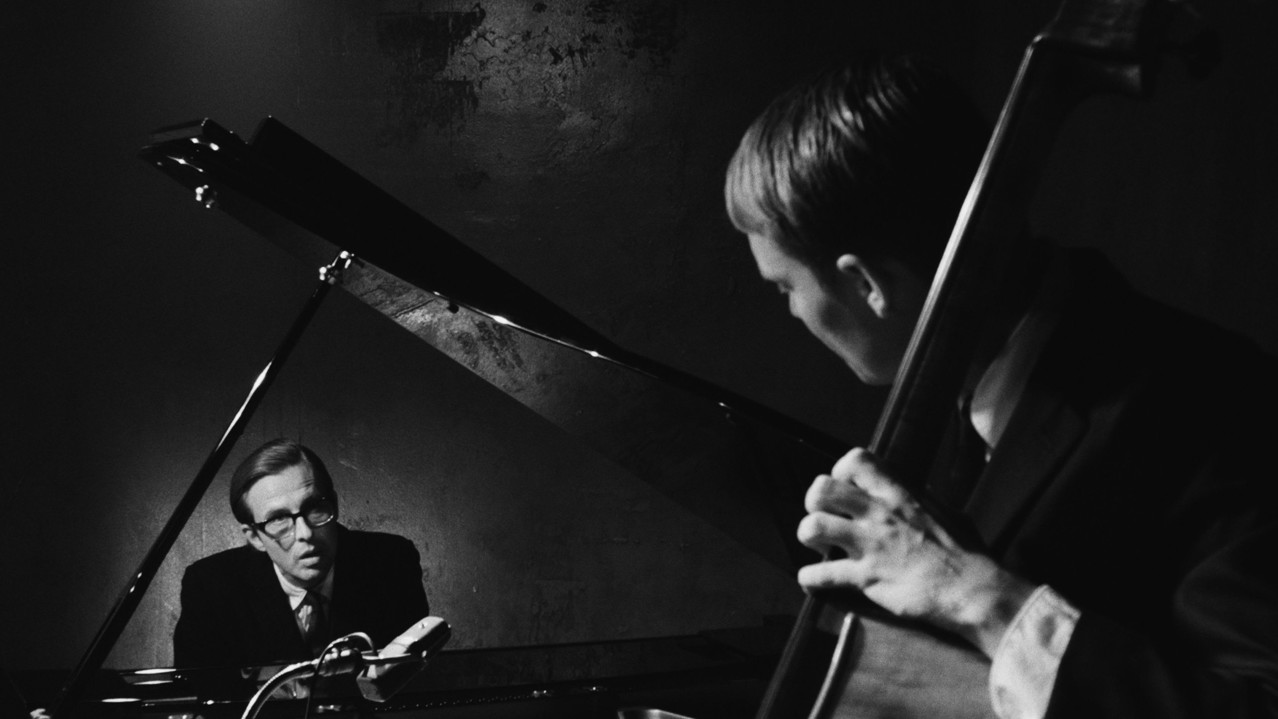 Everybody Digs Bill Evans kapak görseli