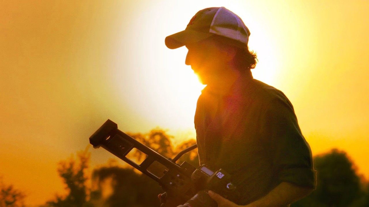 Armed Only with a Camera: The Life and Death of Brent Renaud kapak görseli