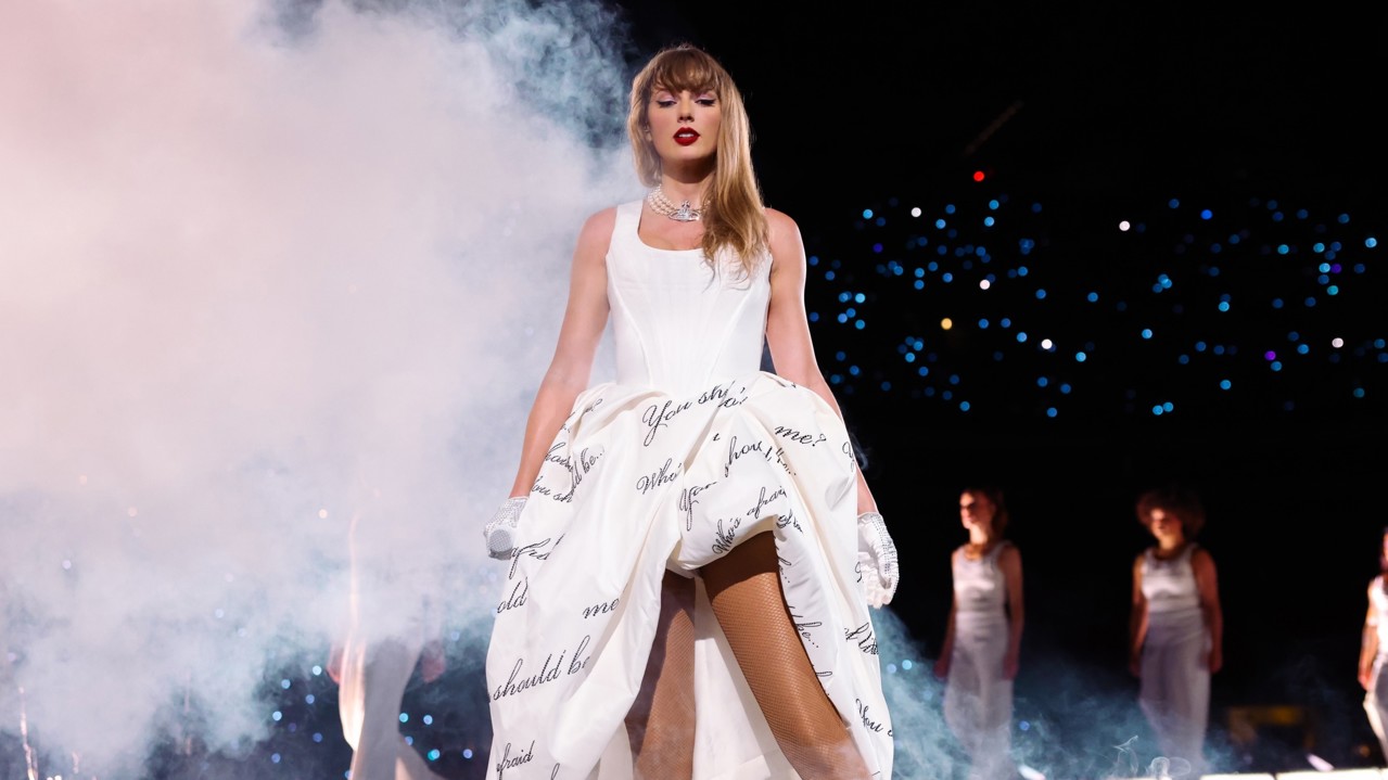Taylor Swift | The Eras Tour | The Final Show kapak görseli