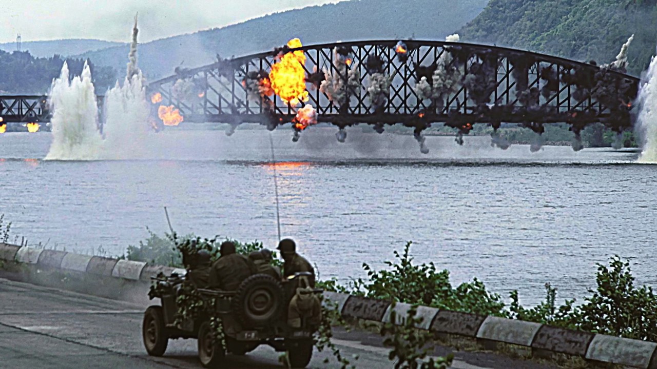 Remagen Köprüsü kapak görseli