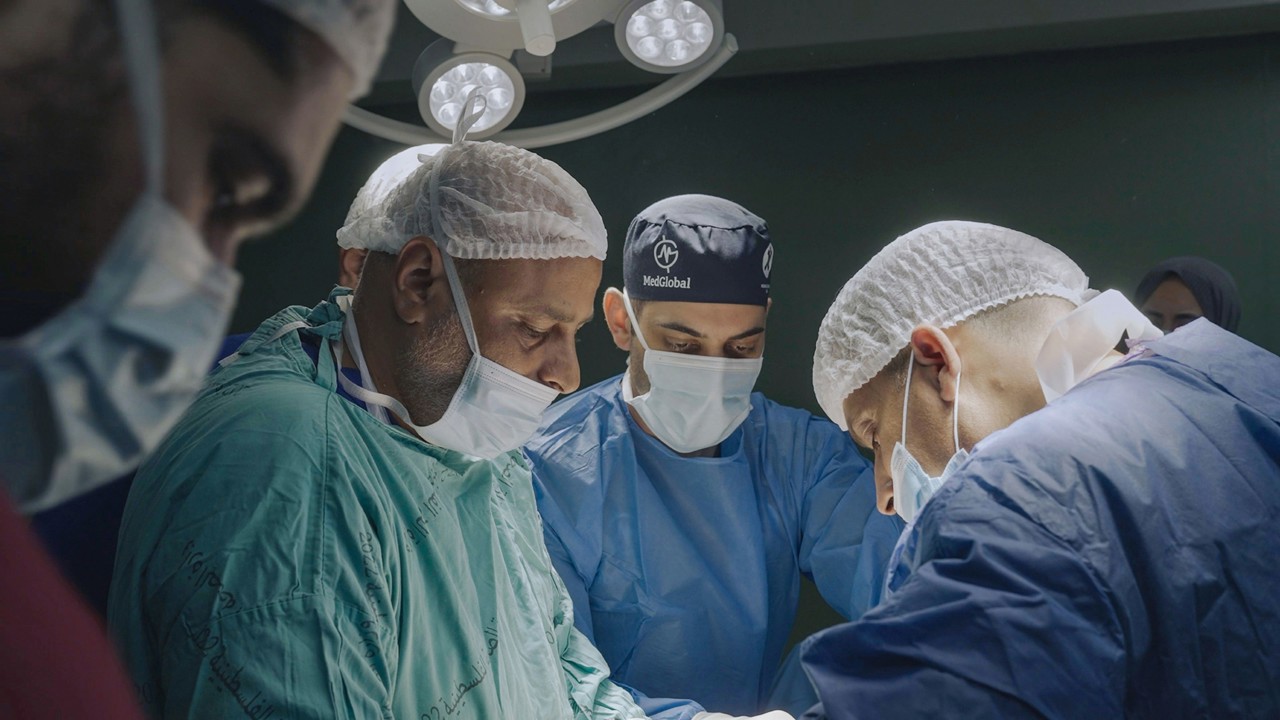 American Doctor kapak görseli