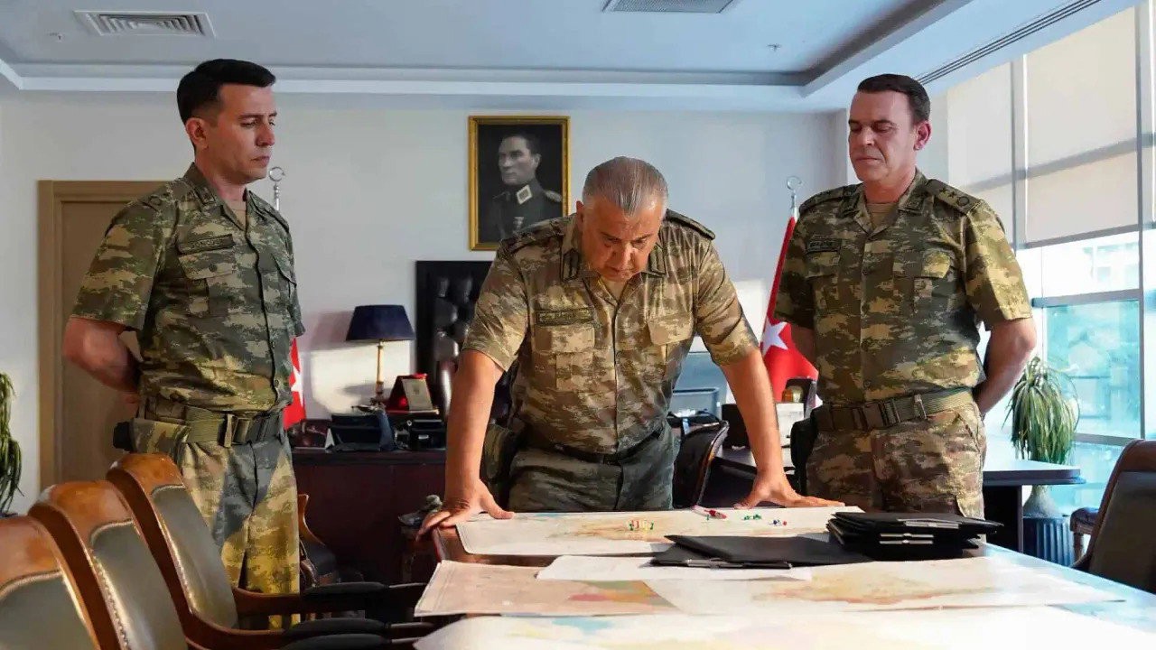 İki Destan Bir Vatan kapak görseli