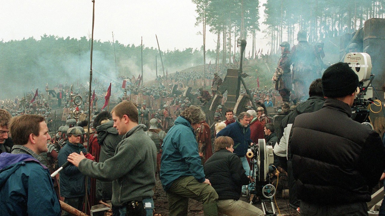 Strength and Honor: Creating the World of 'Gladiator' kapak görseli