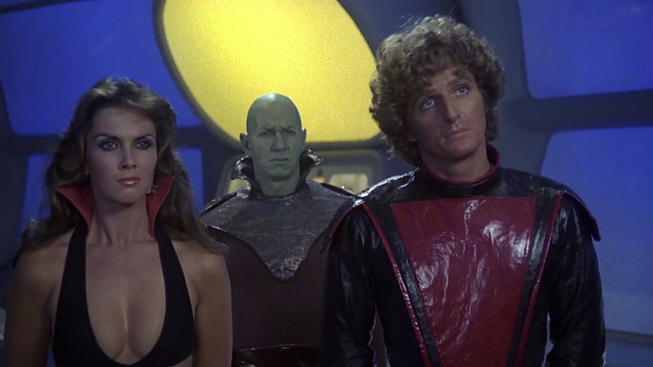 Starcrash kapak görseli