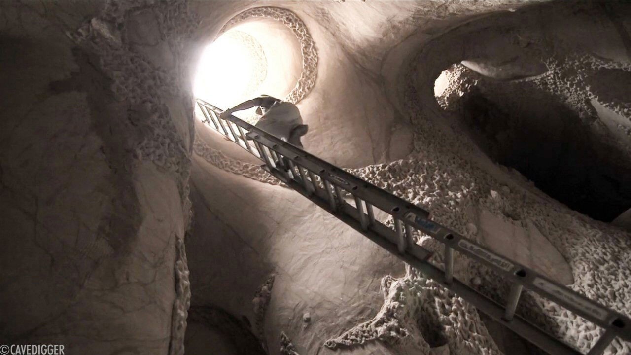 Cavedigger kapak görseli