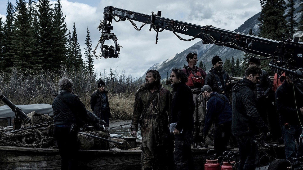 A World Unseen: 'The Revenant' kapak görseli