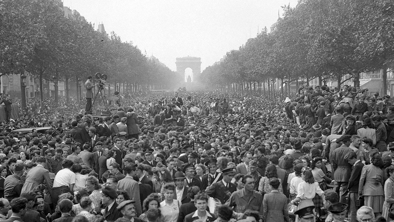 8 mai 1945, la capitulation kapak görseli