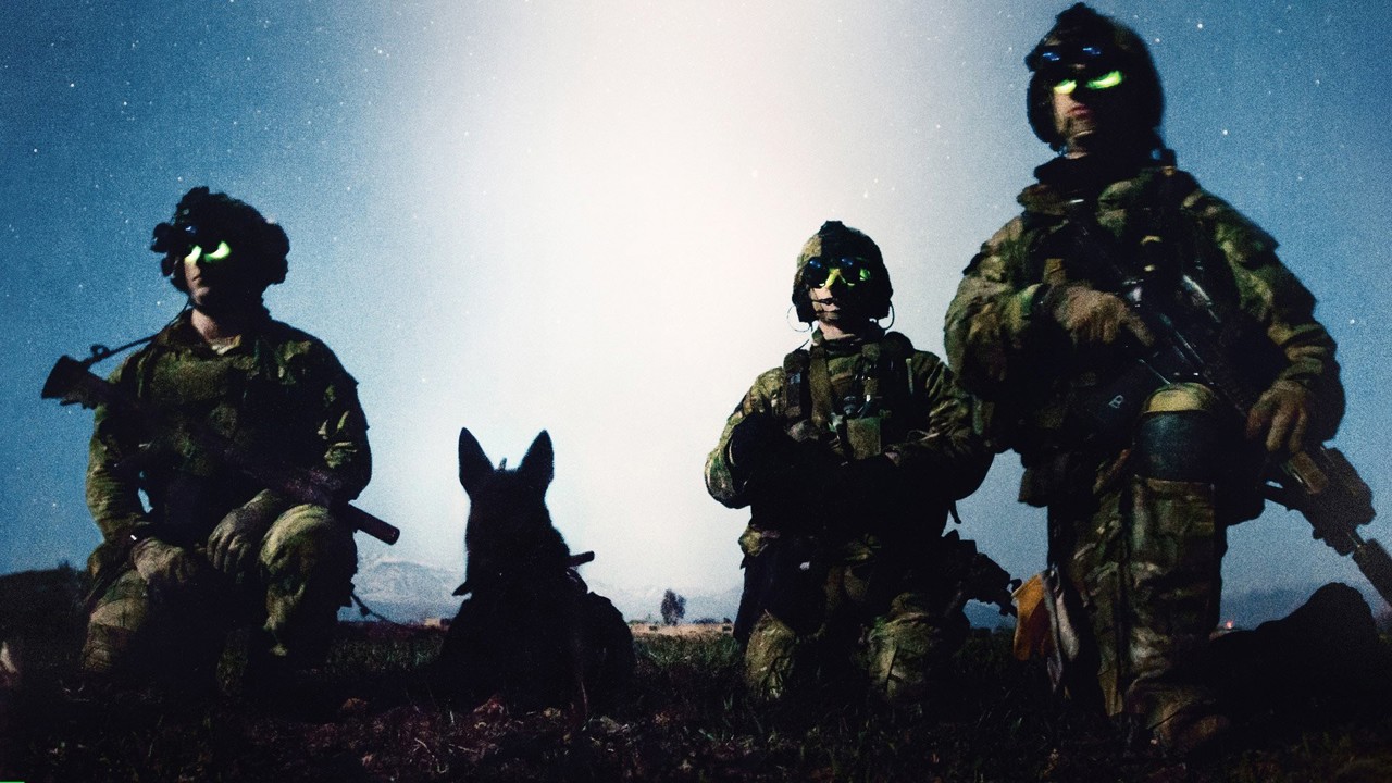 War Dog: A Soldier's Best Friend kapak görseli