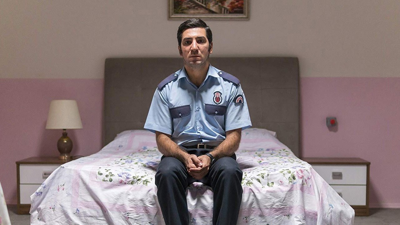 Görülmüştür kapak görseli