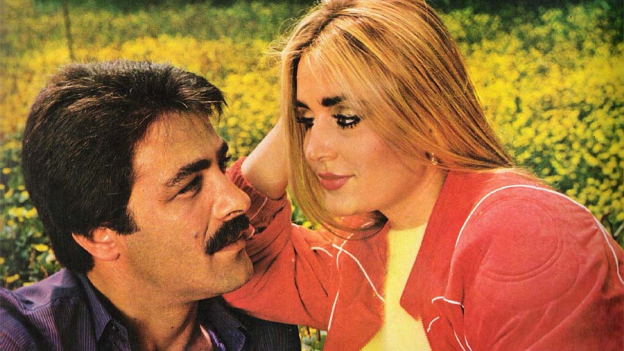 Aşkların En Güzeli kapak görseli