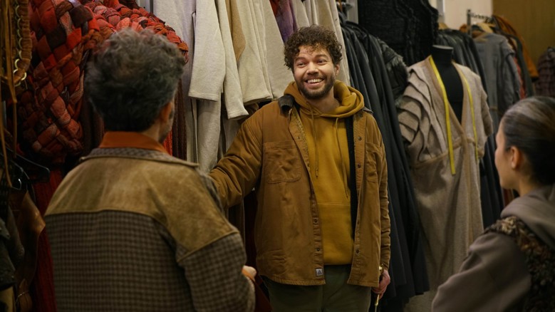 Maske: Nezaketle Tebessüm Fragmanı