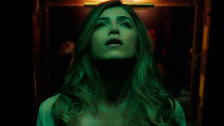Bone Lake Fragmanı
