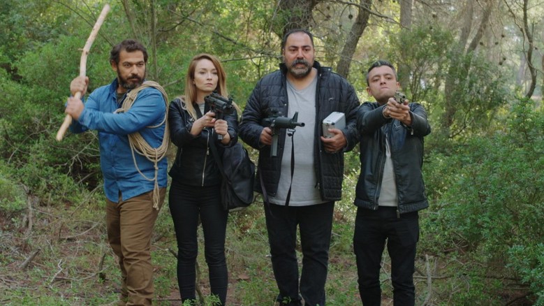Mahşerin Üç Delisi Fragmanı