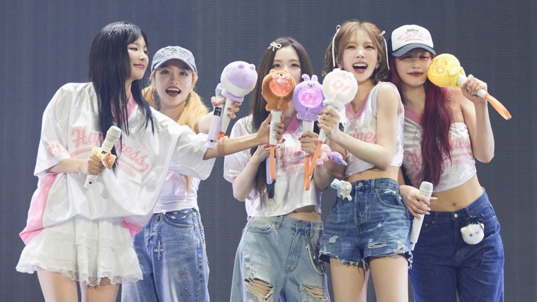 Red Velvet Happiness Diary: My Dear, ReVe1uv in Cinemas Fragmanı