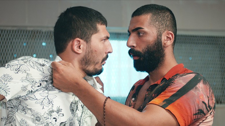 Facia Üçlü Fragmanı