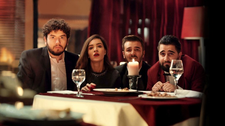 Kafalar Karışık Fragmanı