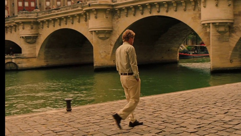 Paris'te Gece Yarısı Fragmanı