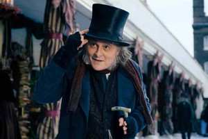 Johnny Depp Tanınmaz Halde. "Ebenezer" Fragmanında Kar Topu Fırlatan Huysuz Scrooge’a Dönüştü.