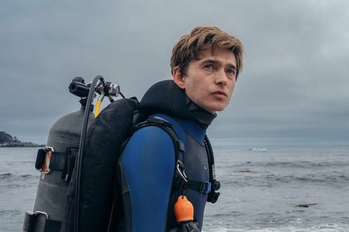 Balinanın Karnında Zamana Karşı Dehşet: Josh Brolin ve Austin Abrams’lı "Balina Düşüşü"nden Sarsıcı Yeni Klip