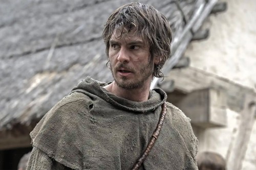 Andrew Garfield’lı Tarihi Destan "The Uprising"den İlk Fragman Geldi