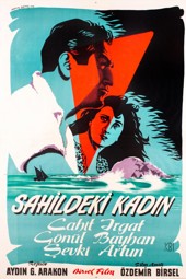 Sahildeki Kadın