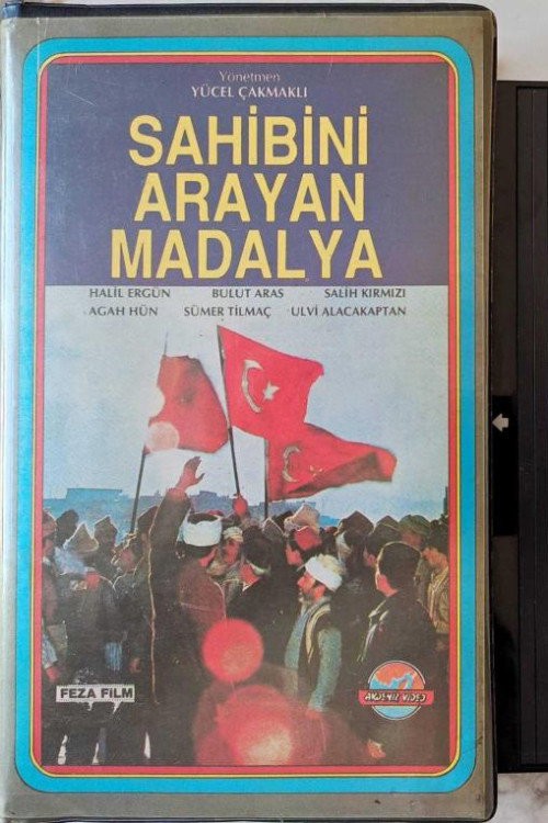 Sahibini Arayan Madalya kapak görseli
