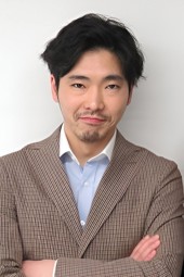 Tasuku Emoto