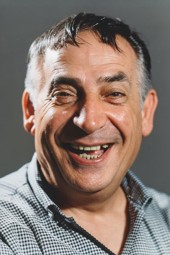 Avni Dilligil
