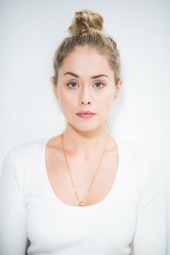 Elke Shari Van Den Broeck