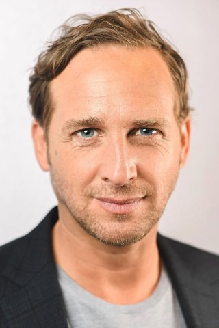 Josh Lucas