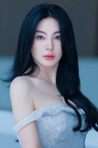 Zhang Yuqi
